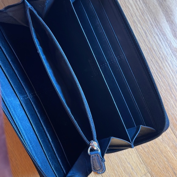 Coach logo canvas accordion style wallet - Picture 5 of 9